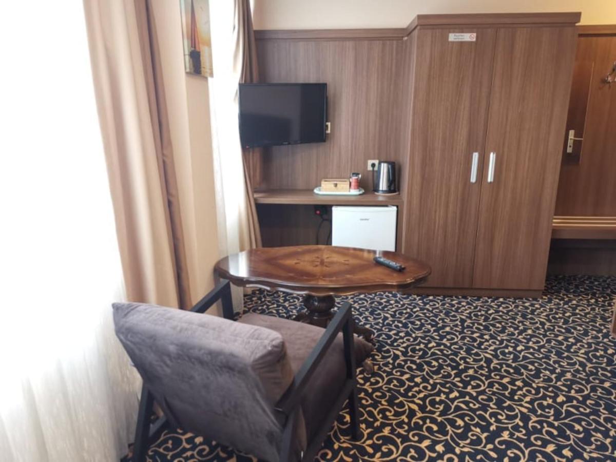 Hotel Zum Weissen Ochsen Aalen Buitenkant foto