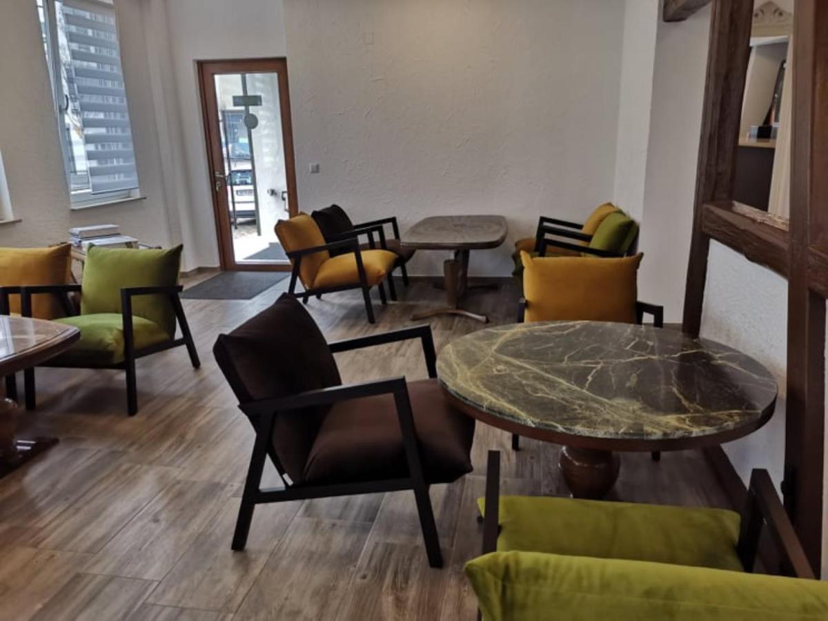 Hotel Zum Weissen Ochsen Aalen Buitenkant foto