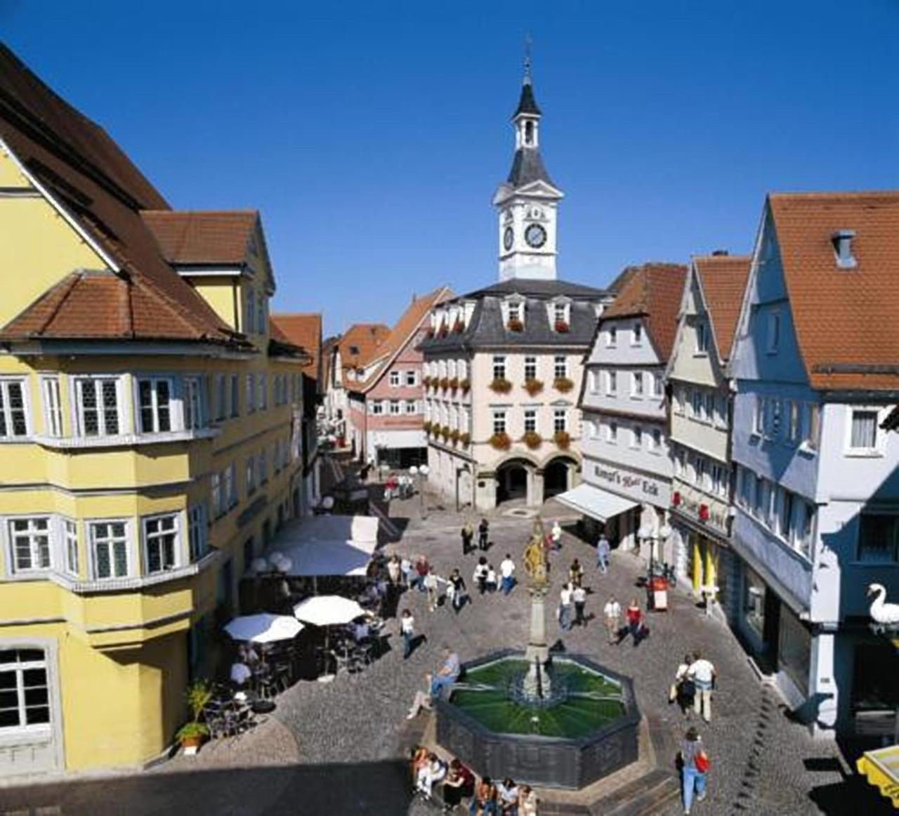Hotel Zum Weissen Ochsen Aalen Buitenkant foto