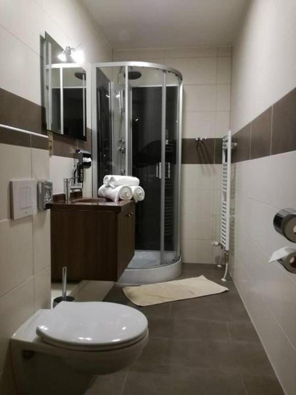 Hotel Zum Weissen Ochsen Aalen Buitenkant foto