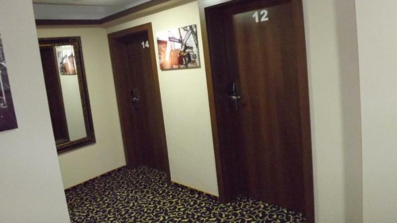 Hotel Zum Weissen Ochsen Aalen Buitenkant foto